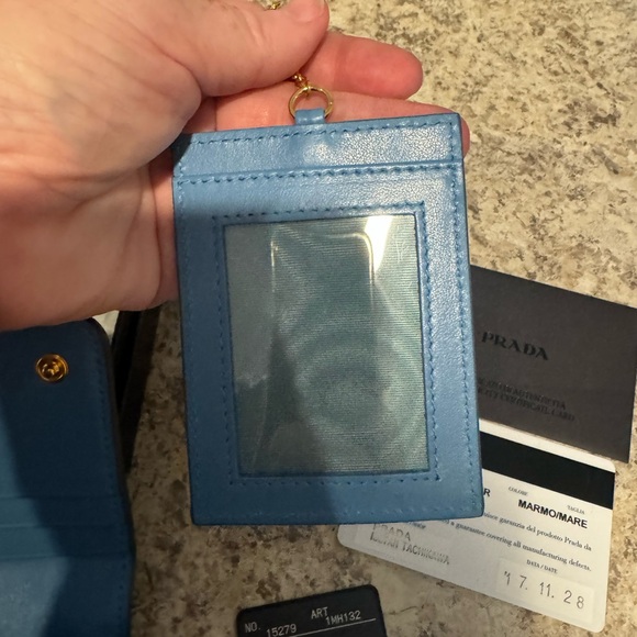 PRADA Saffiano Wallet NIB - Picture 6 of 16